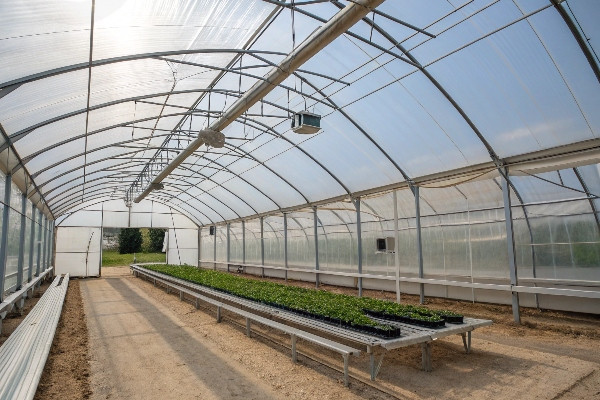 Freestanding greenhouse interior components