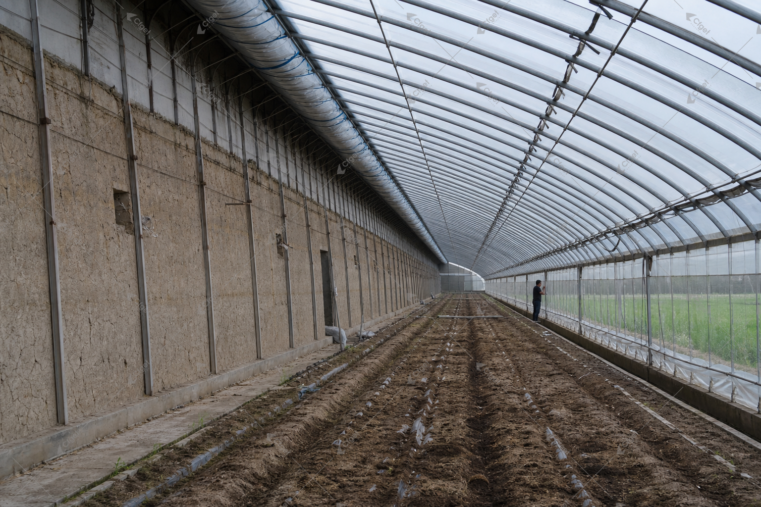 A practical RFQ should make structure, covering, systems, logistics, and after sales support visible before price is compared. greenhouse supplier and RFQ planning image for Agricultural Solar Greenhouse detail